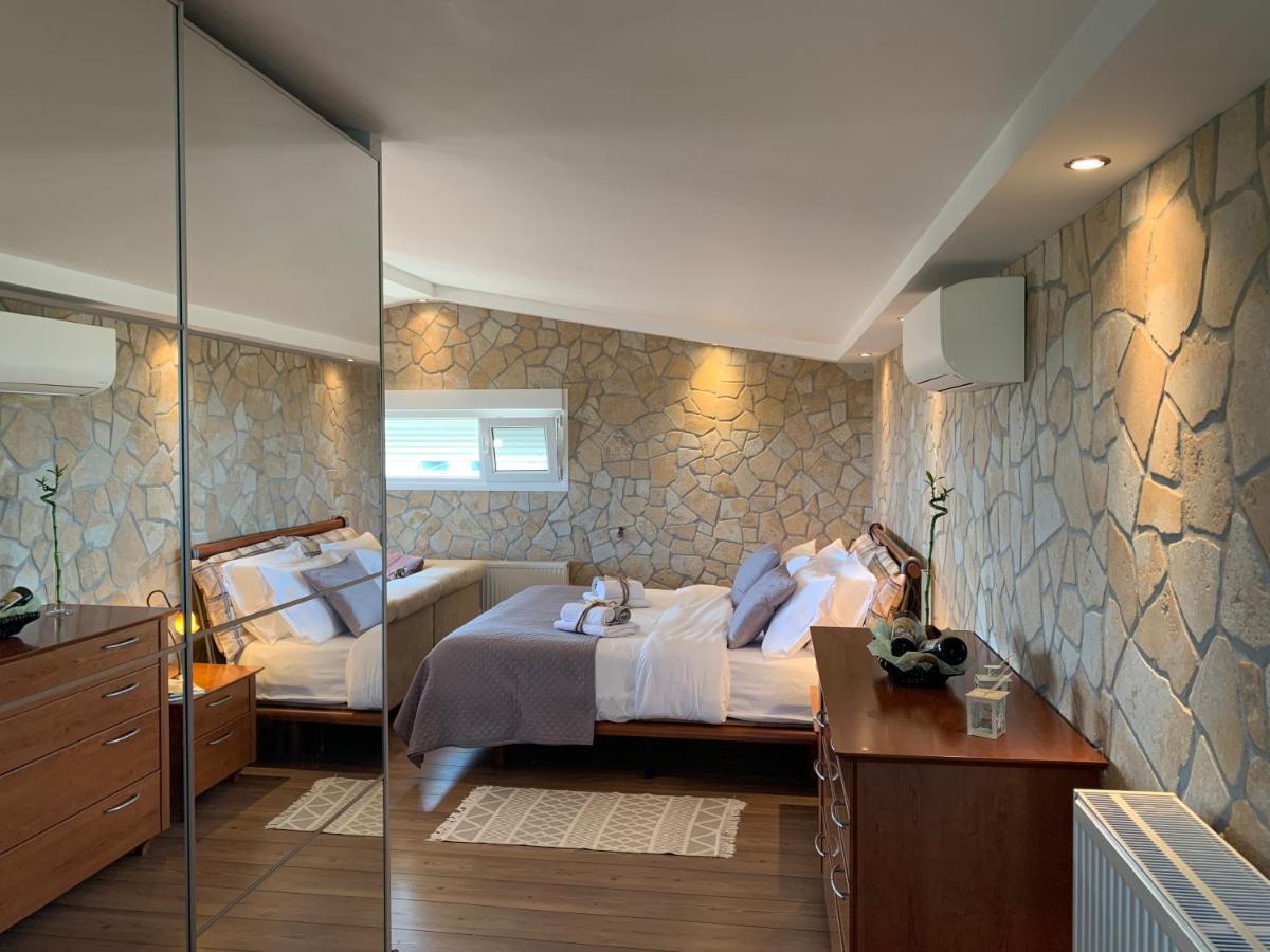 Doormat# Wait 'N Sea, Jacuzzi, Luxury Stone House Apartment Epanomí Ngoại thất bức ảnh