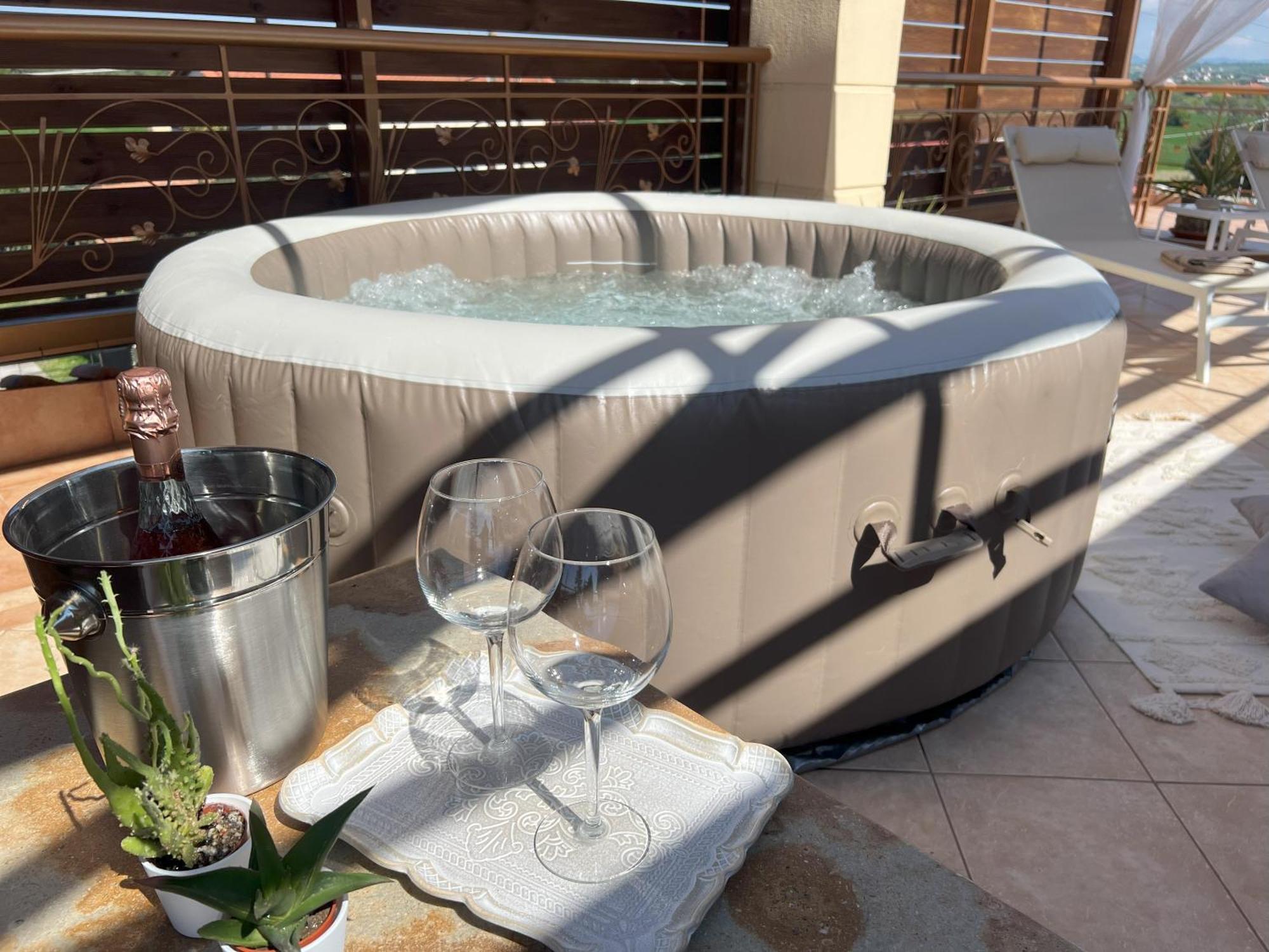 Doormat# Wait 'N Sea, Jacuzzi, Luxury Stone House Apartment Epanomí Ngoại thất bức ảnh